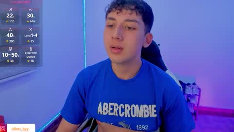 Snapshot of oliver_kyy chatting on November 2025 02:01:02 AM oliveeer online show from November 2025 02:01:02 AM