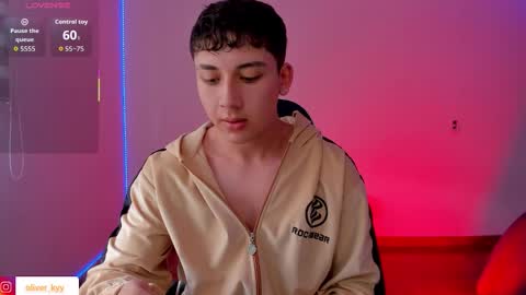 Snapshot of oliver_kyy chatting on January 2026 07:04:02 PM oliveeer online show from January 2026 07:04:02 PM