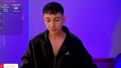 Snapshot of oliver_kyy chatting on January 2026 08:25:02 PM oliveeer online show from January 2026 08:25:02 PM