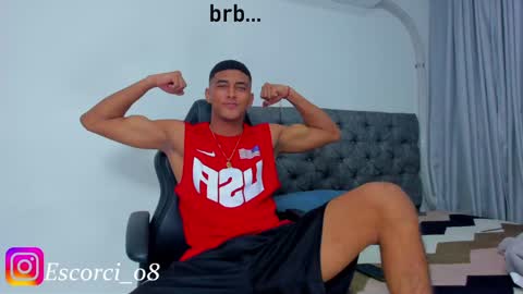 oliver_smith_2 online show from January 2025 12:10:01 AM