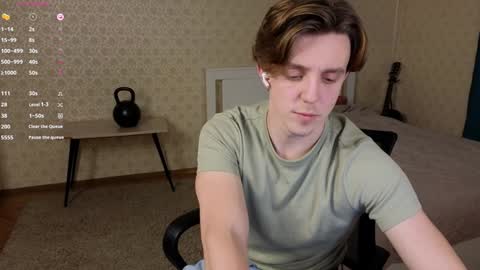 Snapshot of oliver_travis chatting on December 2024 12:05:01 AM Oliver Evans online show from December 2024 12:05:01 AM