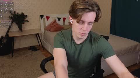 Snapshot of oliver_travis chatting on January 2025 01:31:02 AM Oliver Evans online show from January 2025 01:31:02 AM