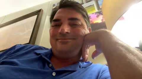 oliverclothesoff1211 online show from April 2026 12:59:01 AM
