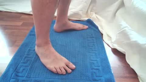 Snapshot of oliverthomsen2 chatting on January 2025 08:42:01 AM oliverthomsen2 online show from January 2025 08:42:01 AM