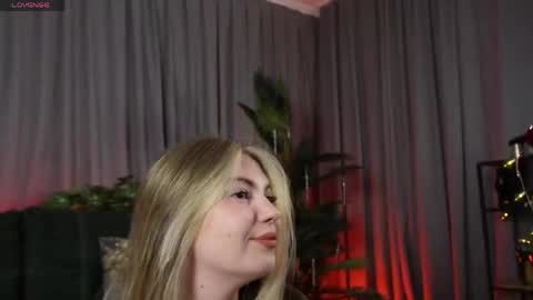 Snapshot of olivia_devis chatting on April 2026 01:56:02 PM SaraConor online show from April 2026 01:56:02 PM