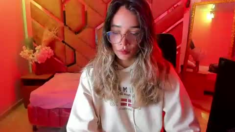 Snapshot of olivia_fox69 chatting on July 2026 03:20:02 AM OLIVIA online show from July 2026 03:20:02 AM