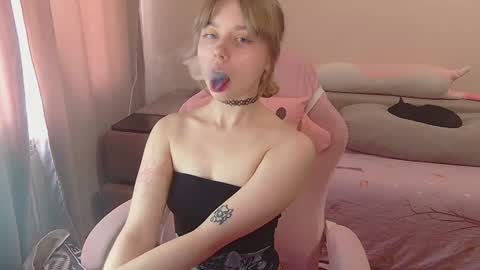Snapshot of olivia_grr chatting on July 2026 03:03:02 PM Olivia online show from July 2026 03:03:02 PM