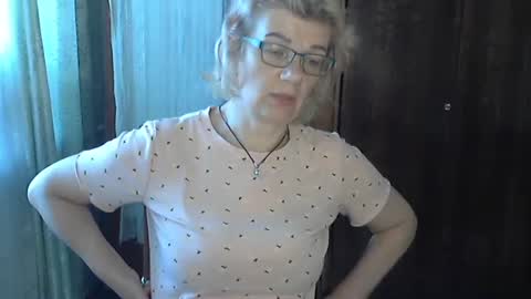Snapshot of olivia_mia25 chatting on July 2026 08:20:02 AM Olivia Mia online show from July 2026 08:20:02 AM