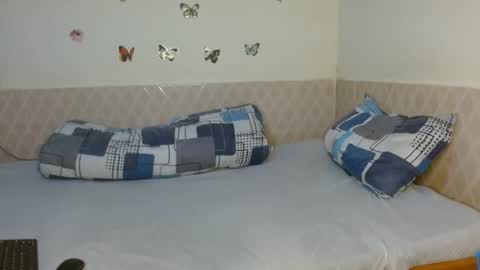 Snapshot of olivia_roxxyy chatting on January 2026 08:51:02 AM olivia online show from January 2026 08:51:02 AM