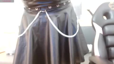 Olivia online show from January 2026 08:22:01 PM