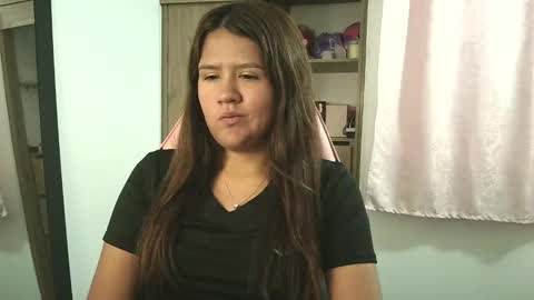 Olivia online show from October 2025 12:37:01 PM