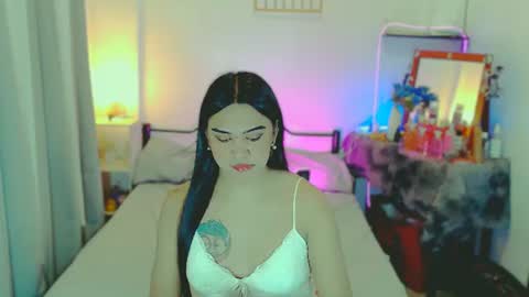 olivia_xxo online show from July 2026 03:53:02 PM