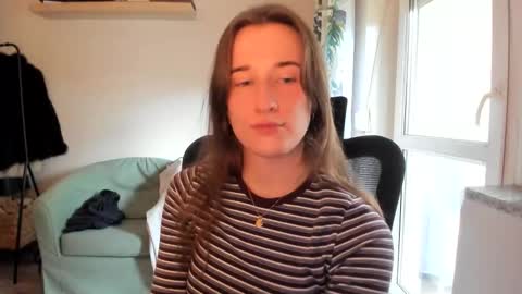 Snapshot of oliviaaa2003 chatting on June 2026 02:30:02 PM Oliwiaa2004 online show from June 2026 02:30:02 PM