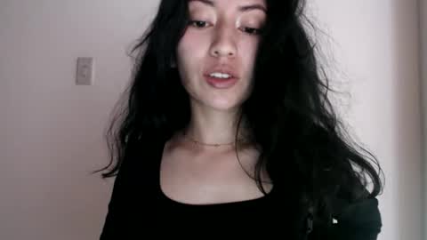 Snapshot of oliviaaa__ chatting on February 2026 04:06:02 PM oliviaaa__ online show from February 2026 04:06:02 PM