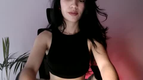Snapshot of oliviaaa__ chatting on February 2026 04:03:02 PM oliviaaa__ online show from February 2026 04:03:02 PM