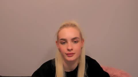 oliviaBeauty online show from February 2026 06:09:01 PM