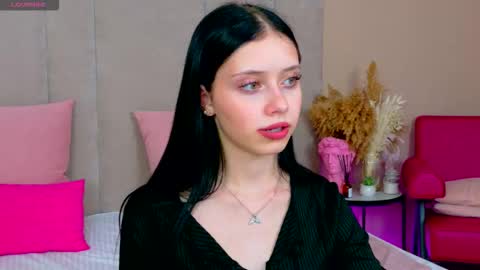 Olivia online show from September 2025 05:35:01 PM