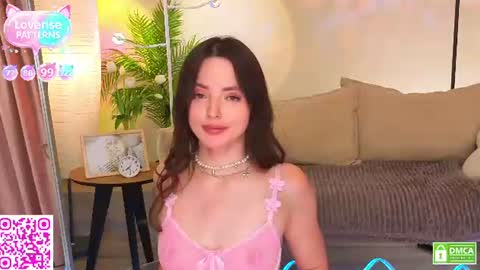 Snapshot of oliviakis chatting on June 2026 07:49:01 AM Olivia online show from June 2026 07:49:01 AM