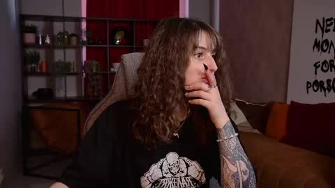 Snapshot of oliviamcclean chatting on May 2026 08:56:01 AM Liv online show from May 2026 08:56:01 AM
