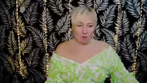 Kelly online show from February 2025 12:19:01 PM