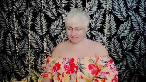 Kelly online show from April 2026 09:51:02 AM