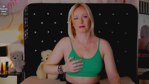 Olivia online show from March 2026 09:30:01 PM