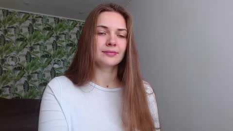 Olivia online show from October 2025 05:42:02 AM