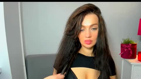 OliviaWomen online show from March 2026 11:15:02 AM