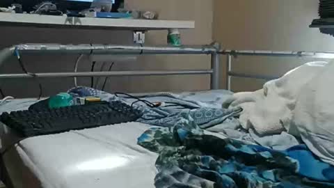 Snapshot of olivier_21 chatting on November 2025 12:26:01 PM olivier_21 online show from November 2025 12:26:01 PM