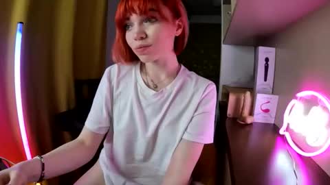 Angelina Lina online show from April 2026 08:33:01 PM