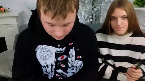 Olli and Stiw online show from November 2025 08:28:01 AM