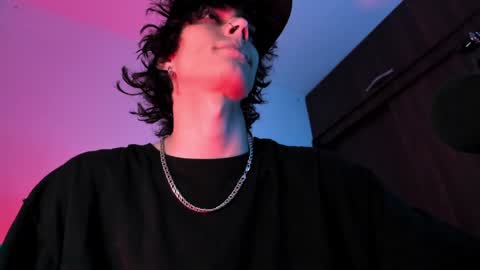     online show from December 2024 07:49:02 AM