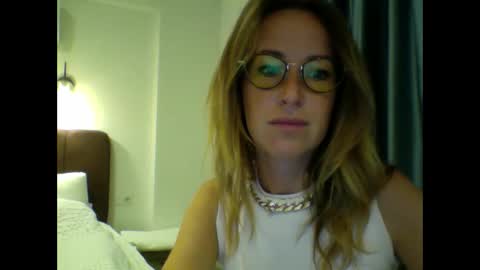 Snapshot of olyra11 chatting on January 2026 09:07:02 PM olyra11 online show from January 2026 09:07:02 PM