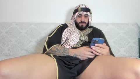 Snapshot of omar_xoxo chatting on December 2024 09:43:01 PM Omar online show from December 2024 09:43:01 PM