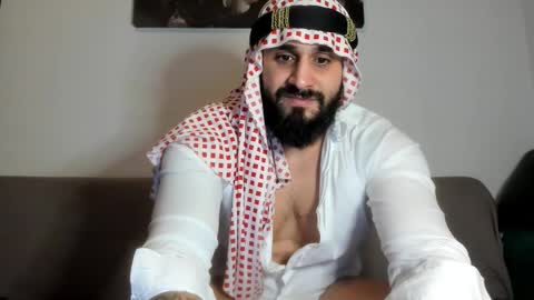 Snapshot of omar_xoxo chatting on October 2025 06:44:02 AM Omar online show from October 2025 06:44:02 AM