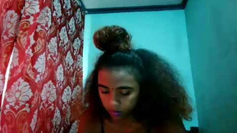 omegah05 online show from June 2026 06:52:02 AM