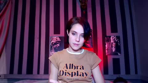 Snapshot of onaloon chatting on November 2025 02:43:02 AM onaloon online show from November 2025 02:43:02 AM