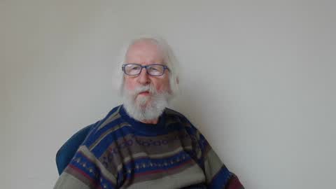 Snapshot of onanister chatting on January 2025 01:46:01 PM Somewhere over the rainbow online show from January 2025 01:46:01 PM