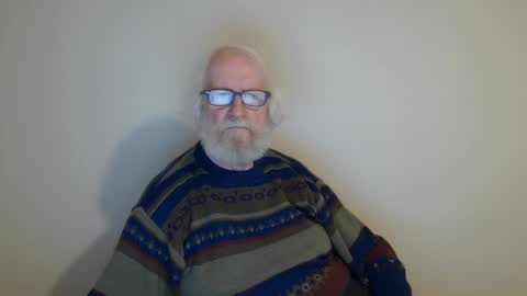 Snapshot of onanister chatting on January 2025 09:03:01 PM Somewhere over the rainbow online show from January 2025 09:03:01 PM