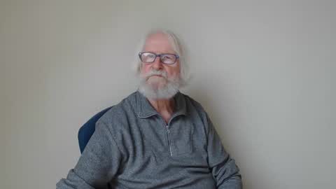 Snapshot of onanister chatting on January 2025 01:56:02 PM Somewhere over the rainbow online show from January 2025 01:56:02 PM