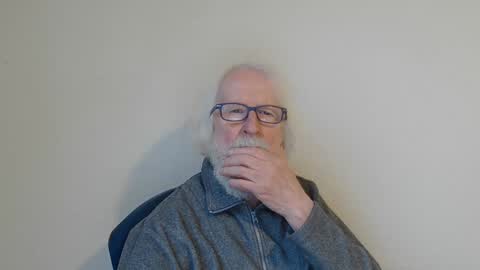 Snapshot of onanister chatting on January 2025 07:47:02 AM Somewhere over the rainbow online show from January 2025 07:47:02 AM