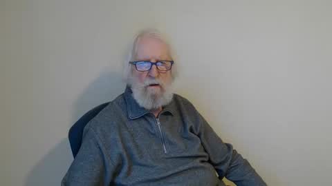 Snapshot of onanister chatting on January 2025 07:38:02 AM Somewhere over the rainbow online show from January 2025 07:38:02 AM