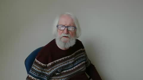 Snapshot of onanister chatting on January 2025 01:23:02 PM Somewhere over the rainbow online show from January 2025 01:23:02 PM