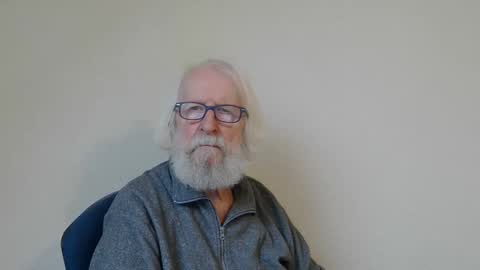 Snapshot of onanister chatting on February 2025 07:45:02 AM Somewhere over the rainbow online show from February 2025 07:45:02 AM