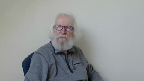 Snapshot of onanister chatting on March 2025 07:47:02 AM Somewhere over the rainbow online show from March 2025 07:47:02 AM