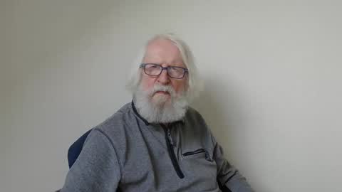 Snapshot of onanister chatting on March 2025 01:10:02 PM Somewhere over the rainbow online show from March 2025 01:10:02 PM