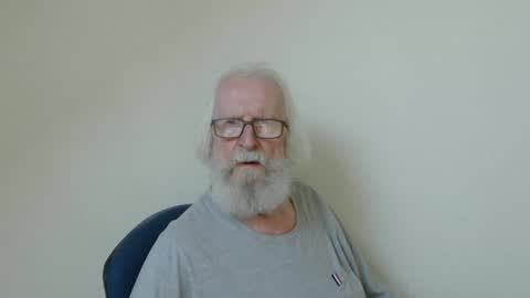 Snapshot of onanister chatting on September 2025 02:18:01 PM Somewhere over the rainbow online show from September 2025 02:18:01 PM