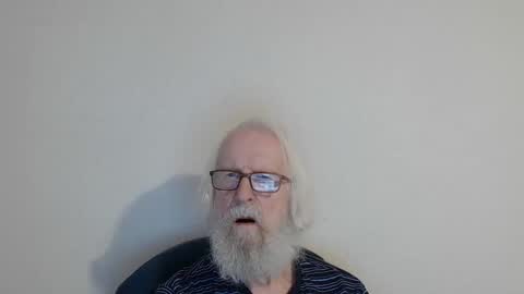 Snapshot of onanister chatting on October 2025 05:26:02 AM Somewhere over the rainbow online show from October 2025 05:26:02 AM