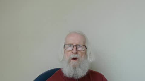 Snapshot of onanister chatting on October 2025 07:42:01 AM Somewhere over the rainbow online show from October 2025 07:42:01 AM