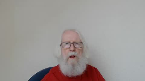 Snapshot of onanister chatting on November 2025 08:15:01 AM Somewhere over the rainbow online show from November 2025 08:15:01 AM